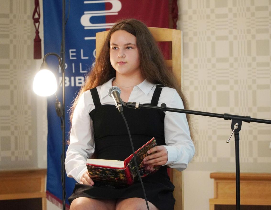 Par Skaļās lasīšanas sacensības čempiona titulu sacentīsies Māra Rimicāne no Bauskas Valsts ģimnāzijas