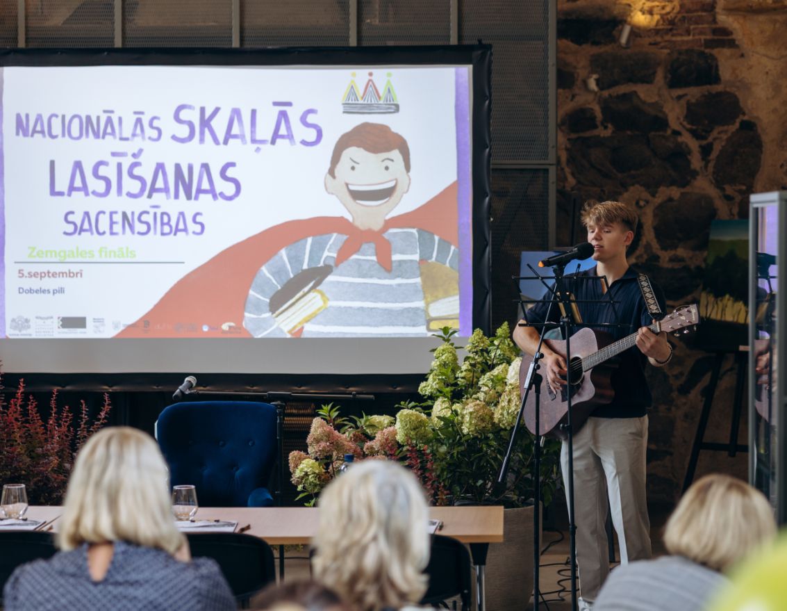  Dobeles pilī aizvadīts Nacionālās Skaļās lasī&scaron;anas sacensību Zemgales reģiona fināls