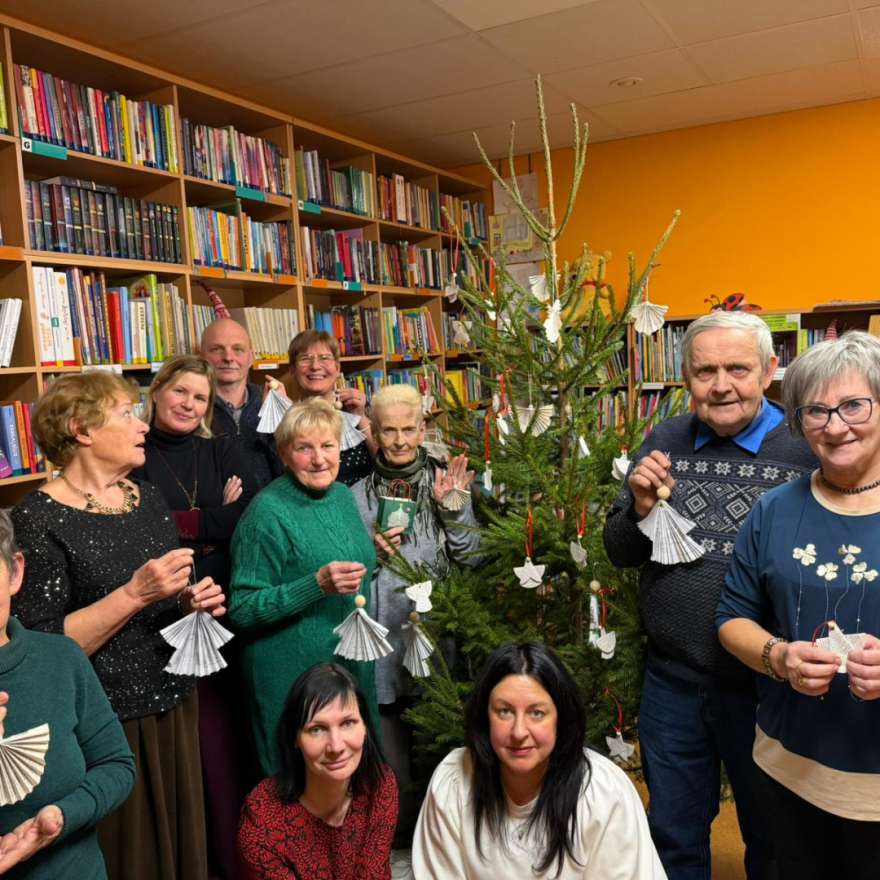 Aizvadīts sirdssilts Ziemassvētku eglītes dekorēšanas pasākums