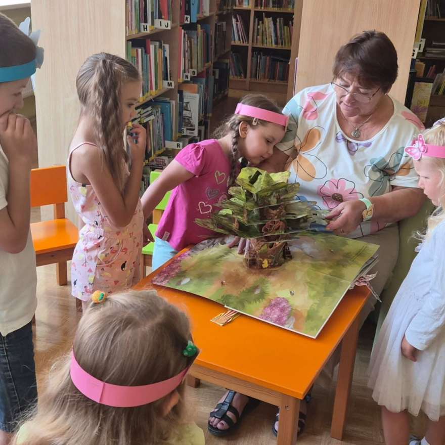Lauminu pasaku pēcpusdiena