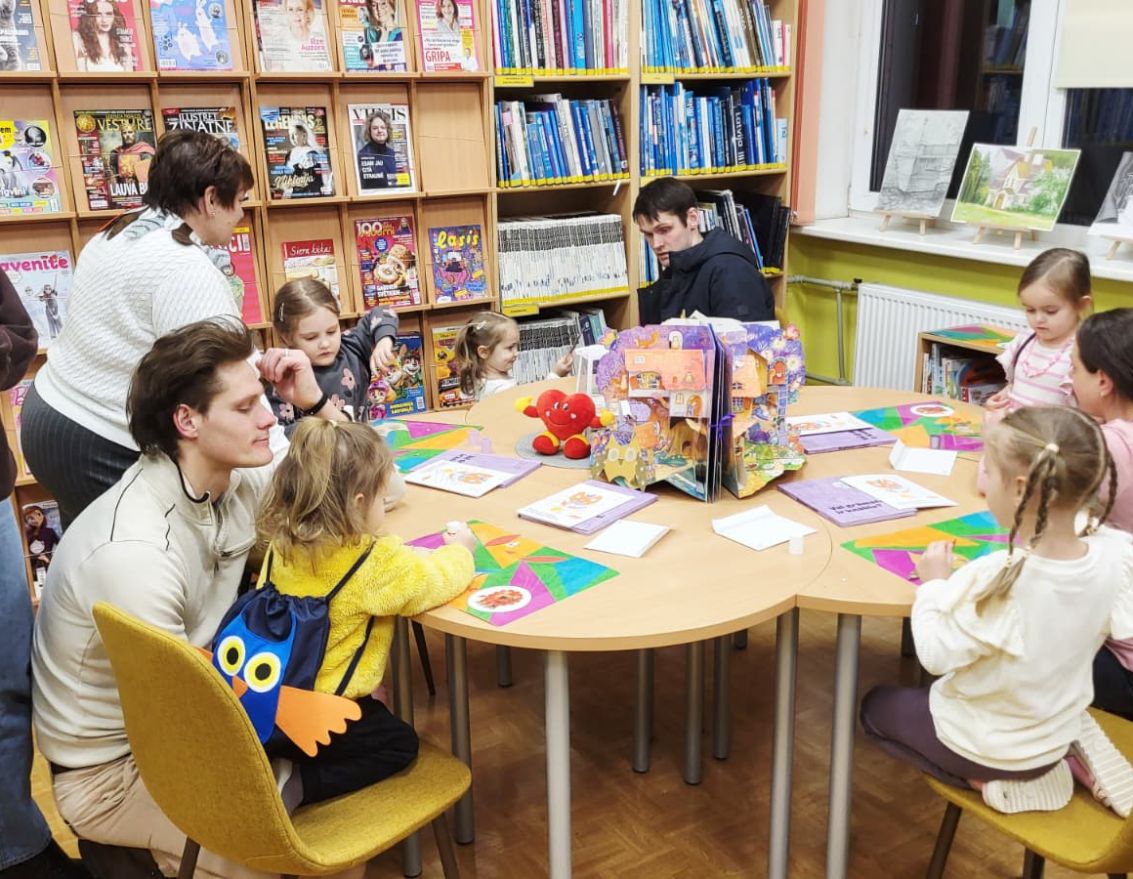 Pūčulēni atkal tiekas bibliotēkā