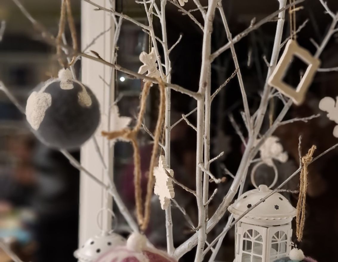 Ziemassvētku rado&scaron;ā darbnīca "Filcētas eglī&scaron;u bumbas" 