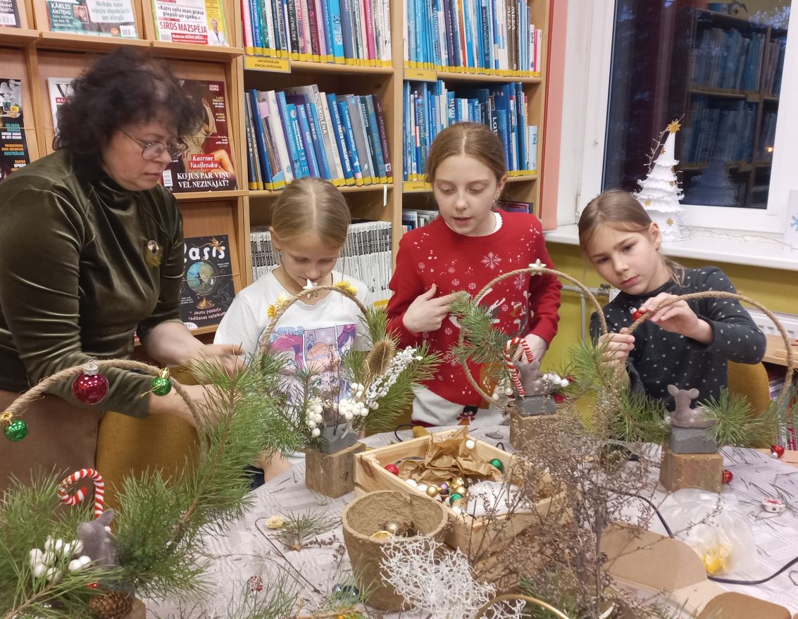 Kopīga darbo&scaron;anās rada svētku sajūtu