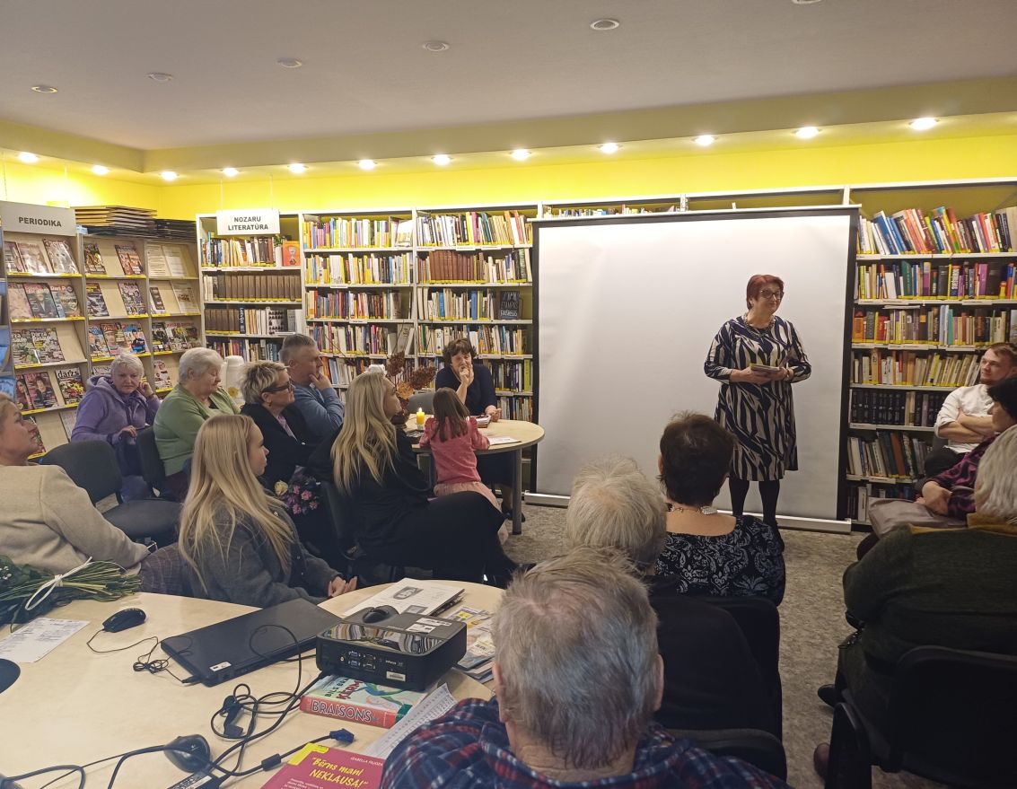 Grāmatas "No Latgales līdz Mēmeles lokiem" svinīga atvēršana Jauncodes bibliotēkā