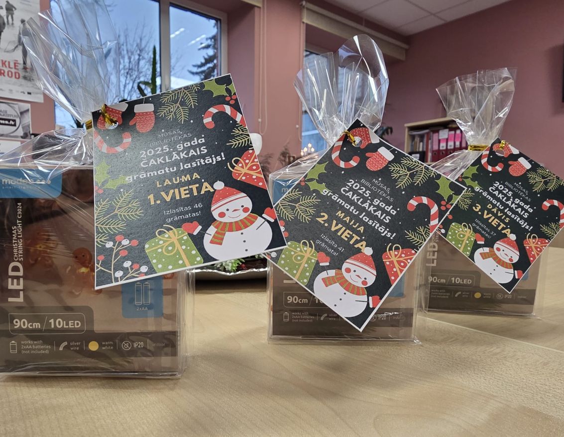 Aizvadīts gada noslēguma pasākums "Gada grāmatu pēdas sniegā"