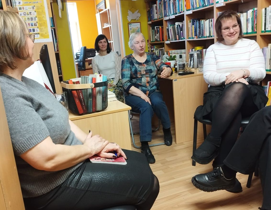 Aizvadīta lasītāju klubiņa "Lapa" tik&scaron;anās