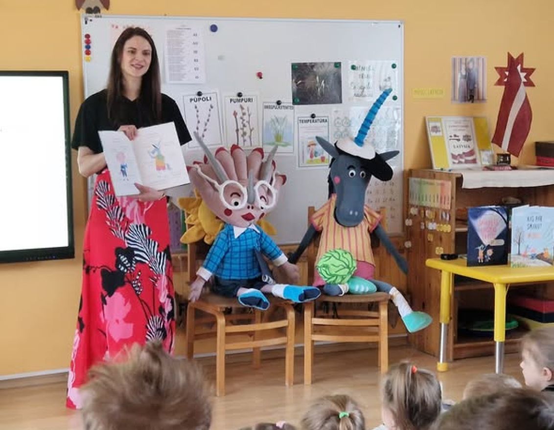Tik&scaron;anās ar Daci Krēsliņu
