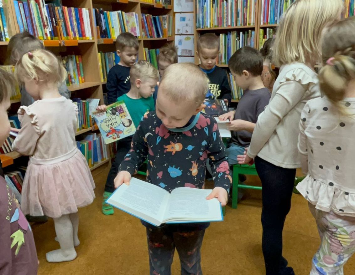 Vecumnieku pagasta bibliotēkā aizvadīta priekpilna nedēļa