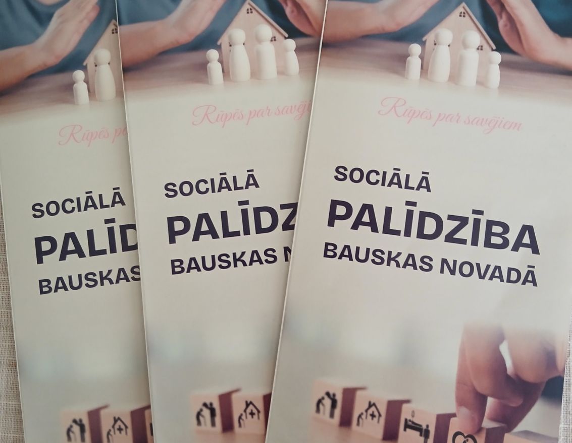 Aizvadīta saulainiešu tikšanās ar sociālā centra speciālistēm