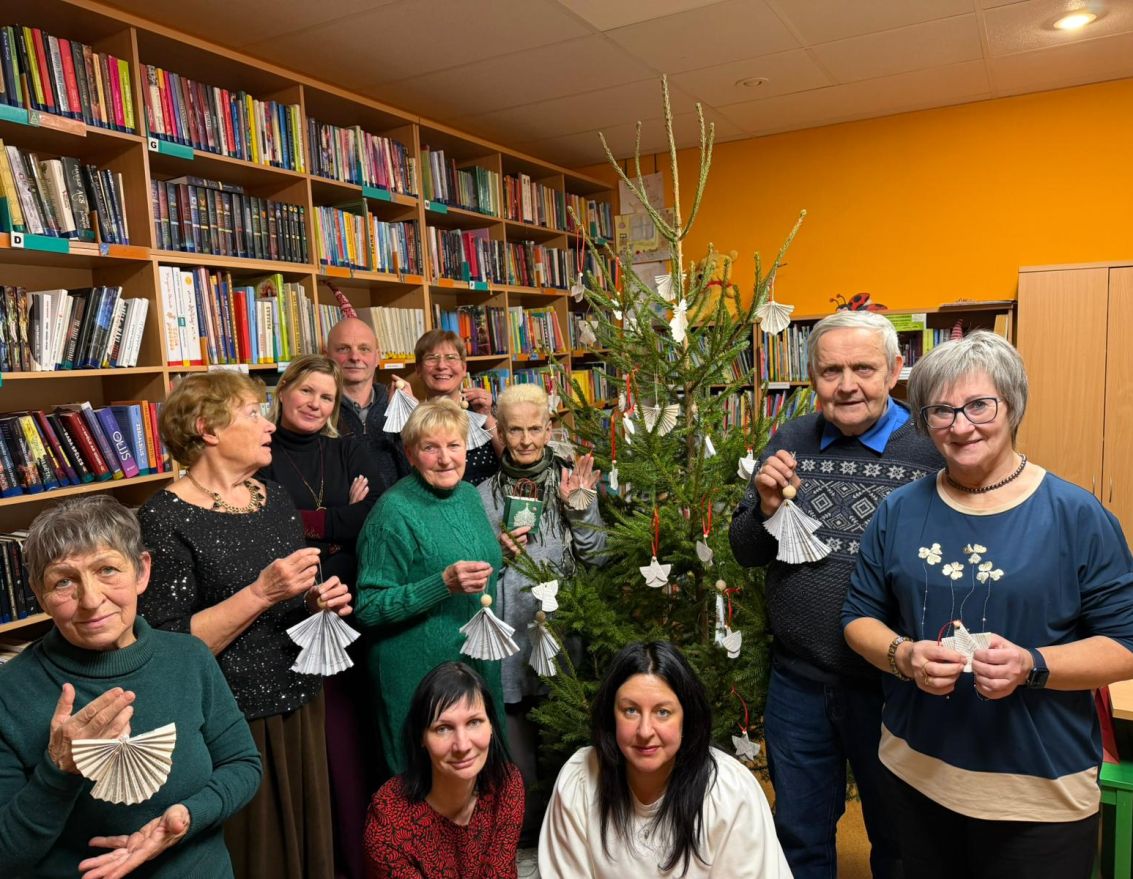 Aizvadīts sirdssilts Ziemassvētku eglītes dekorē&scaron;anas pasākums