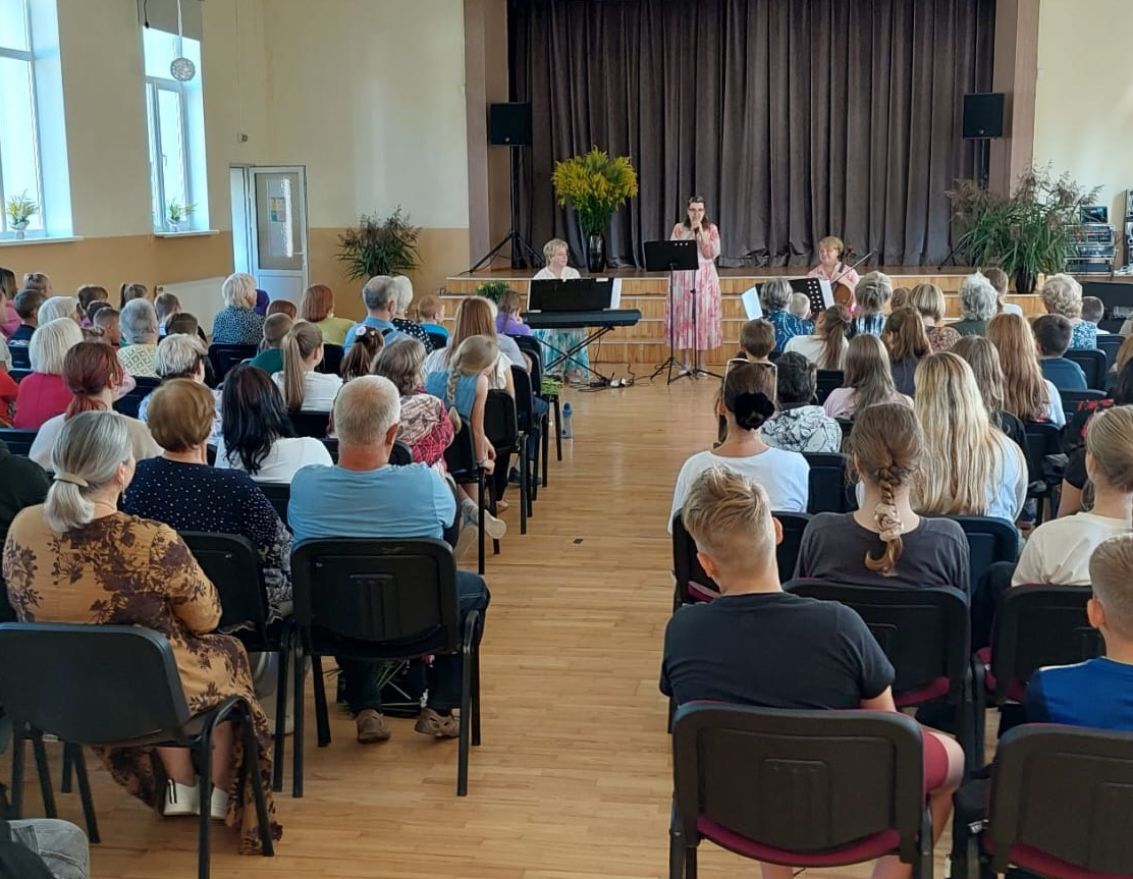 Dzejas mēneša rīta koncerts "Notvert mirkli"