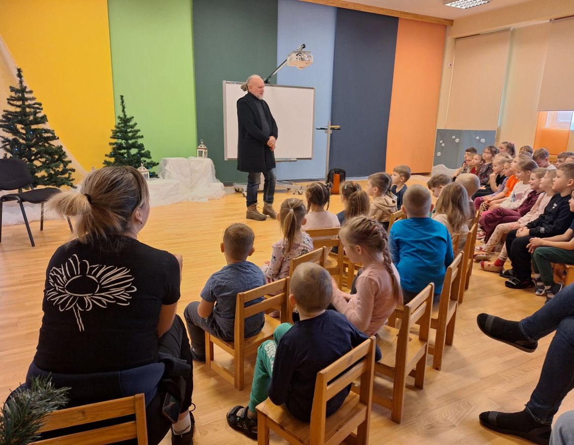 Noslēdzies projekts pirmsskolas vecuma bērniem "Tu audz, kad lasi..."