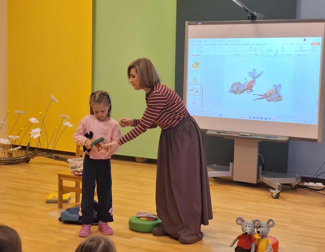 Tikšanās ar bērnu grāmatu autori Eviju Gulbi