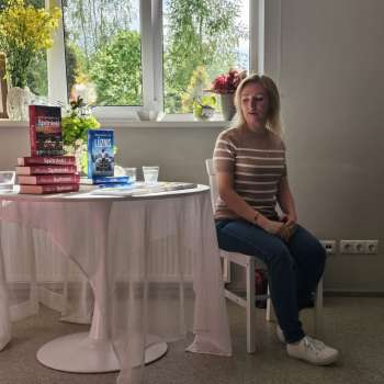 Tikšanās ar vietējo rakstnieci Andru Rušmani-Vēju