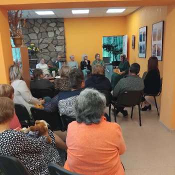 Muzikāls dzejas vakars "Laiks dzejai" Grenctāles bibliotēkā