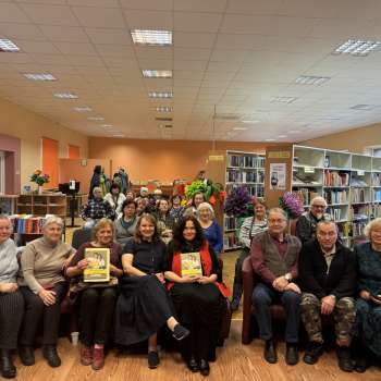 Aizvadīta tikšanās grāmatas "Vienaldzīgo nav!" autorēm Lieni Margeviču un Natu Brambergu