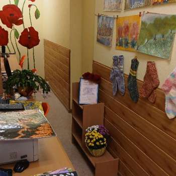 Ivetas Klanauskas vaļasprieku izstāde "Ceļojums krāsu un dzijas pavedienu pasaulē"