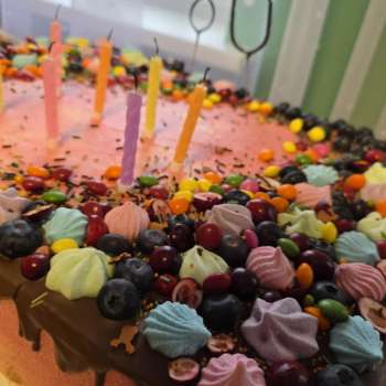 Bērsteles bibliotēkas 80. dzim&scaron;anas dienas svinības pirmsskolas vecuma bibliotēkas apmeklētājiem