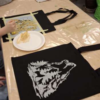 Sveču mēne&scaron;a tik&scaron;anās