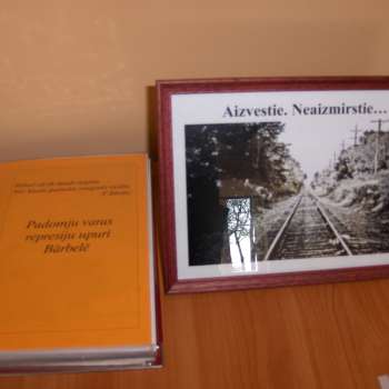 Novadpētniecības materiālu izstāde "Aizvestie. Neaizmirstie"