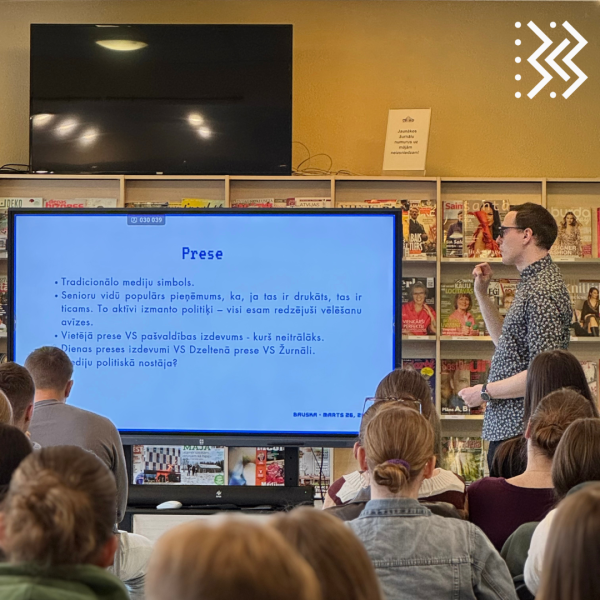  Internetā droši: Kritiskā domāšana un digitālās prasmes. 