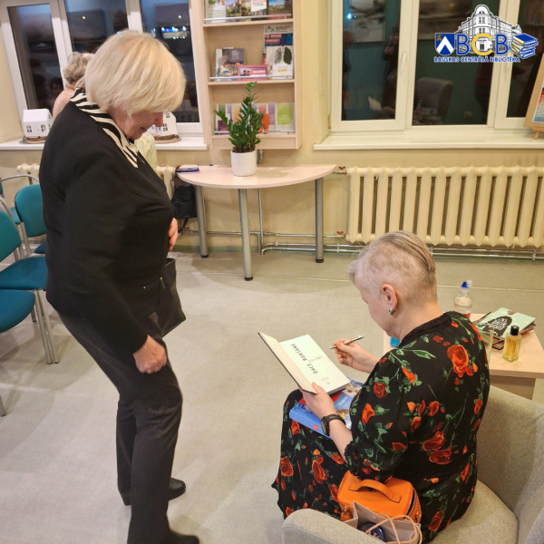 Tikšanās ar Daci Rukšāni 