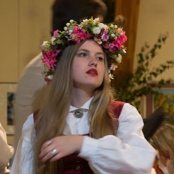 Ziedu vainagu noslēpums