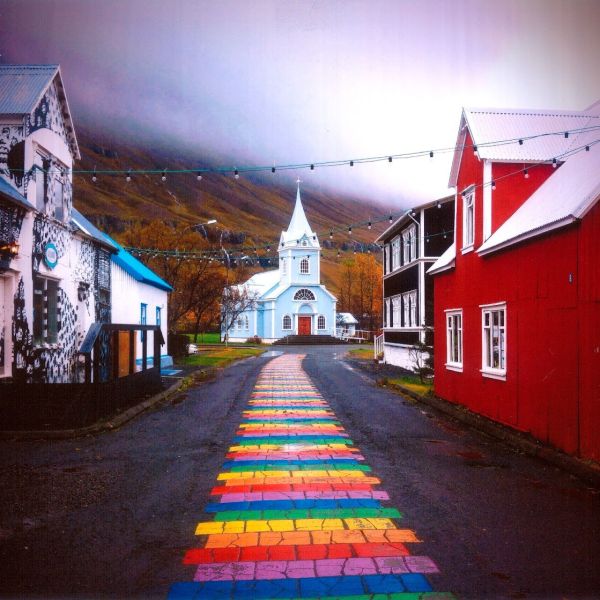 Krāsa-forma-kompozīcija