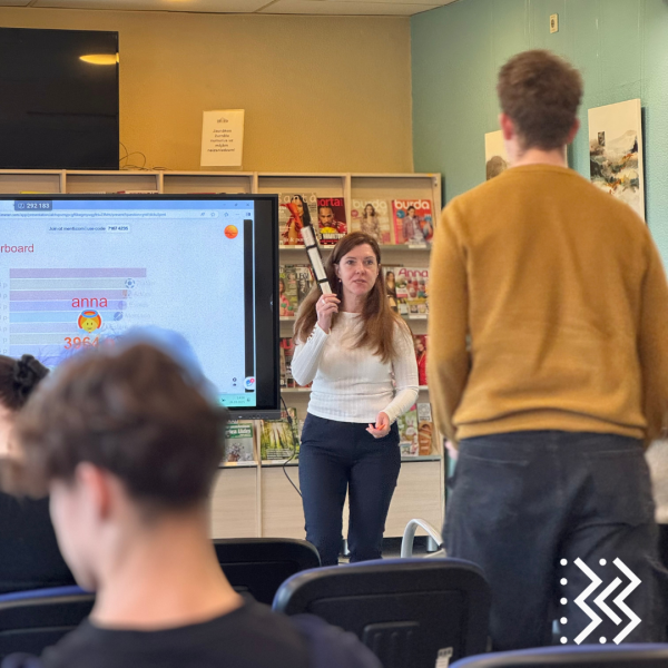  Internetā droši: Kritiskā domāšana un digitālās prasmes. 