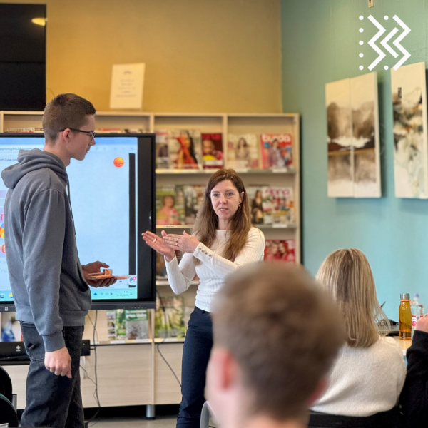  Internetā droši: Kritiskā domāšana un digitālās prasmes. 