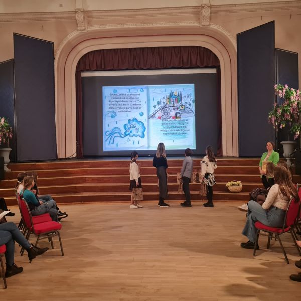 Īsgrāmatiņu konkurss 