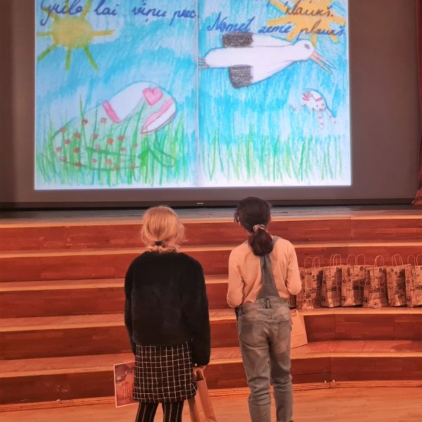 Īsgrāmatiņu konkurss 